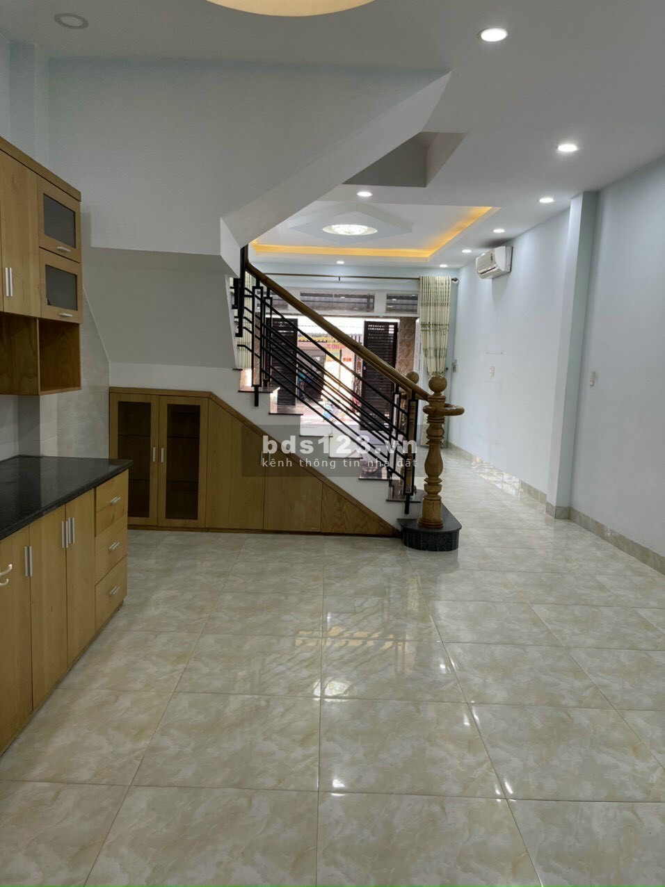 Cần tiền kinh doanh bán căn nhà đang cho thuê 6tr/th, 70m2 giá 1 tỷ 530 ở Thạnh Xuân, Q12