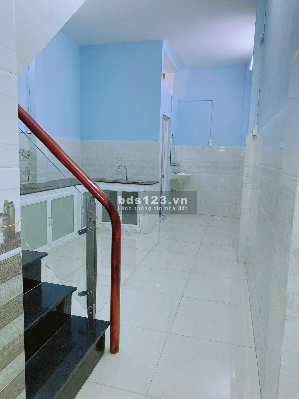 Kẹt tiền cần bán nhà cấp 4 đang cho thuê 4tr/th (5x12) giá 1 tỷ 550 ở Hiệp Thành, Q12