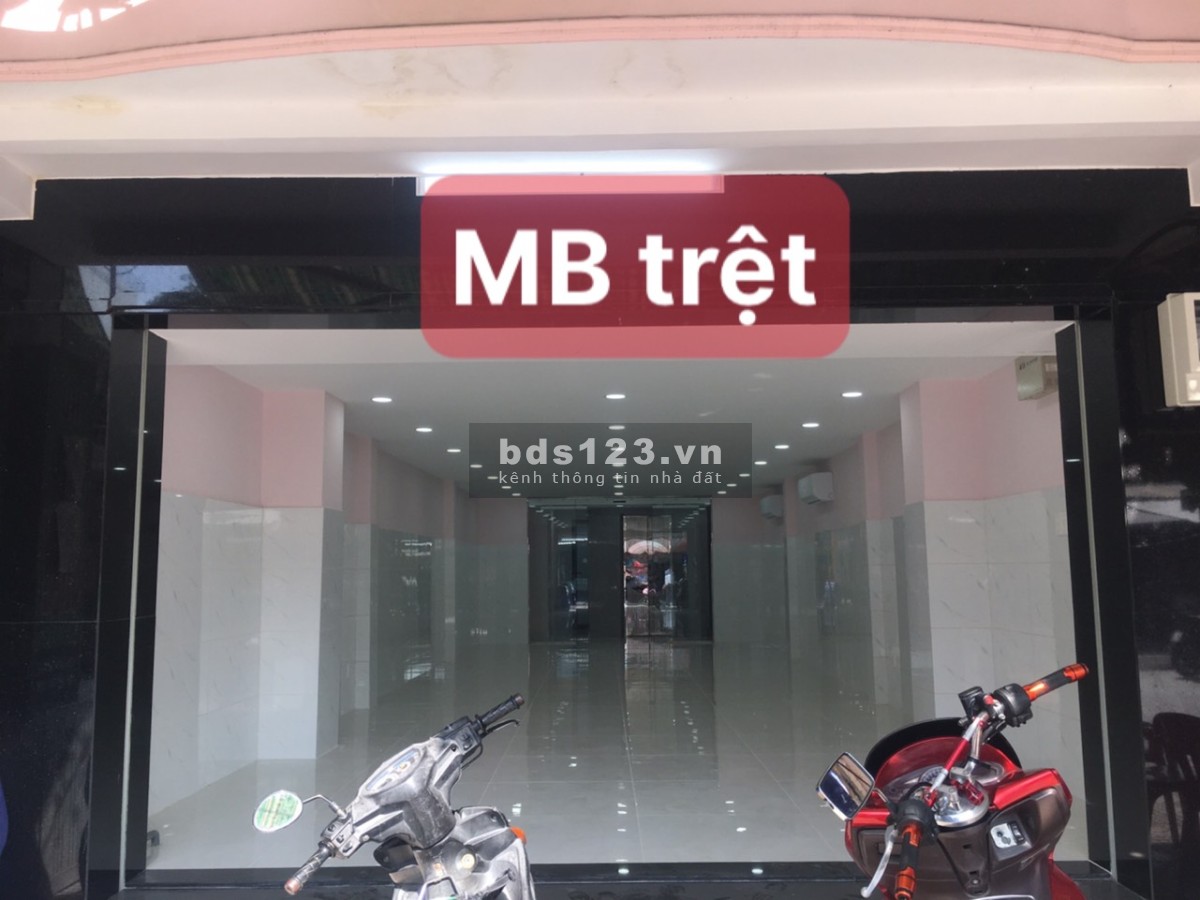 Tòa VP 1T, 2L,1ST số 04 LÊ Văn Lương, Quận 7, sàn trống suốt giá tốt
