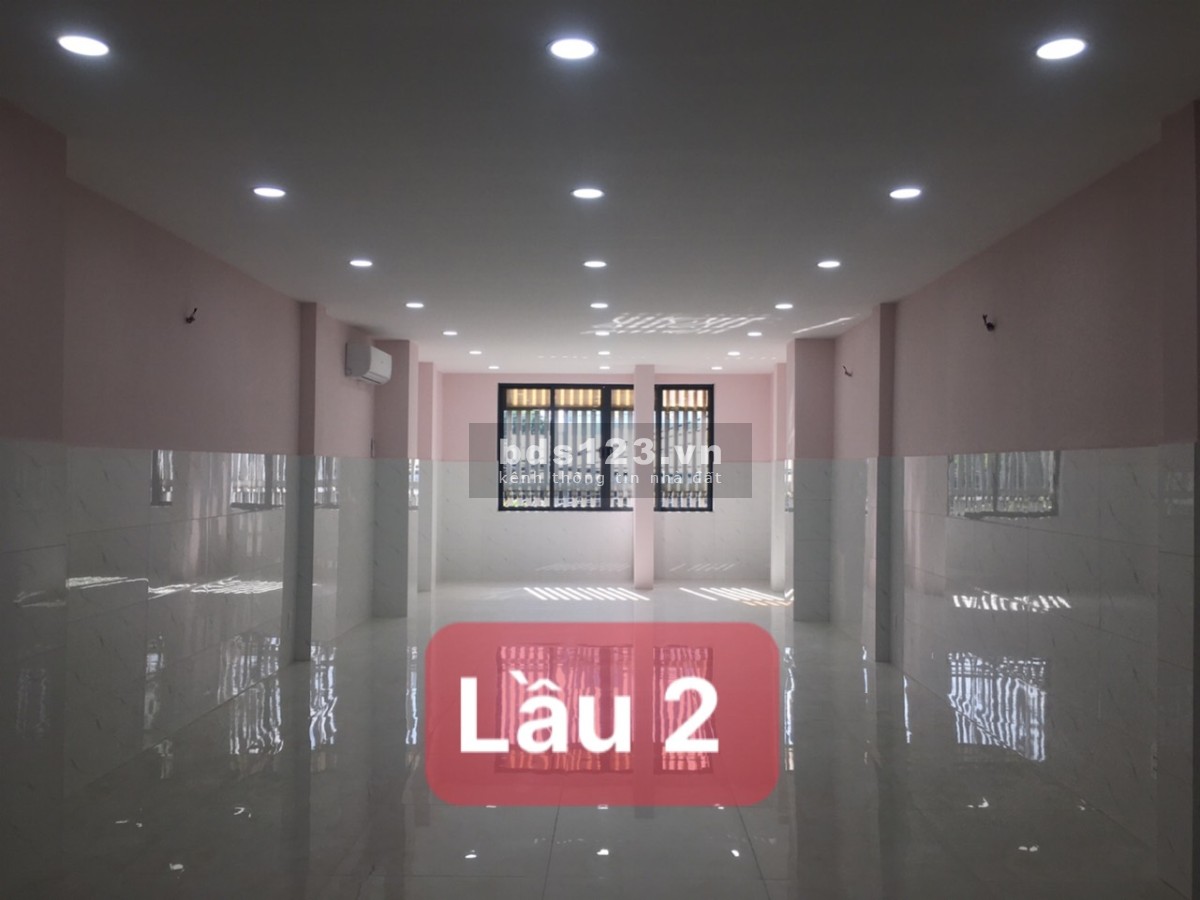 Tòa VP 1T, 2L,1ST số 04 LÊ Văn Lương, Quận 7, sàn trống suốt giá tốt