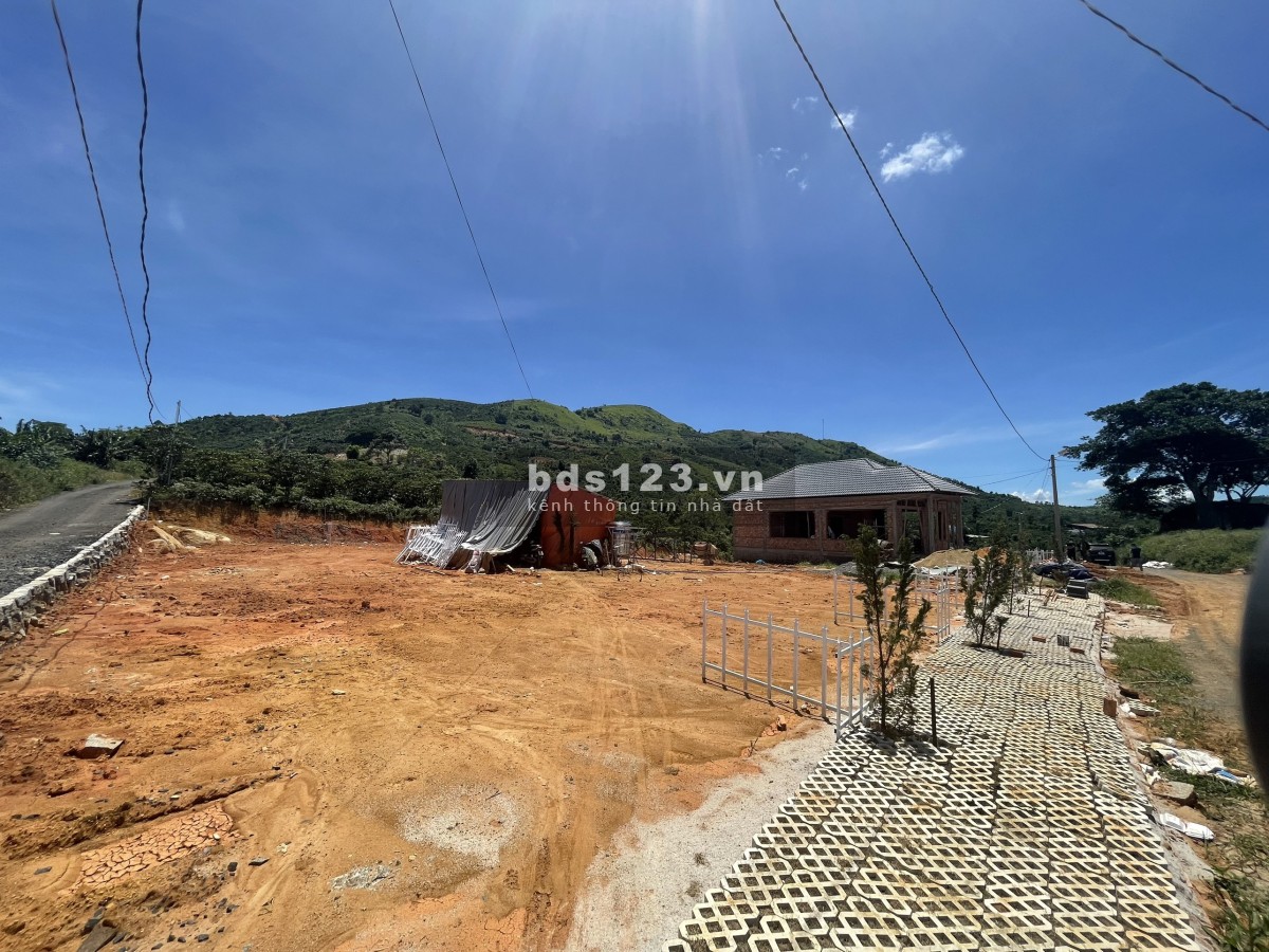 Bán lô đất ở LỘC ĐỨC HILLS có TC, MT đường nhựa, giá rẻ nhất khu vực, chỉ 5 triệu/m2. lh 0908567992