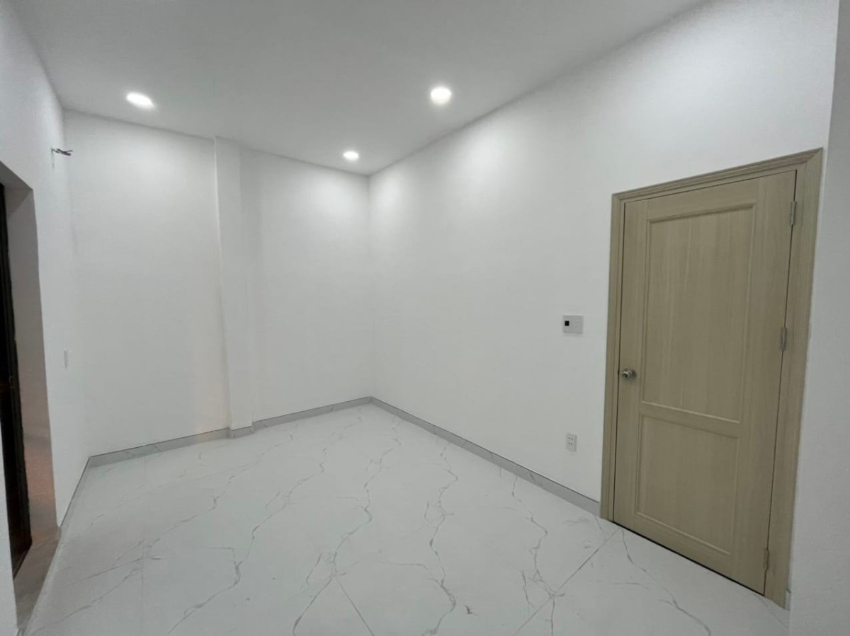 Bán nhà 2 mặt hẻm Huỳnh tấn Phát 50m2,2 tầng đúc nhà còn mới nhình 4 tỷ
