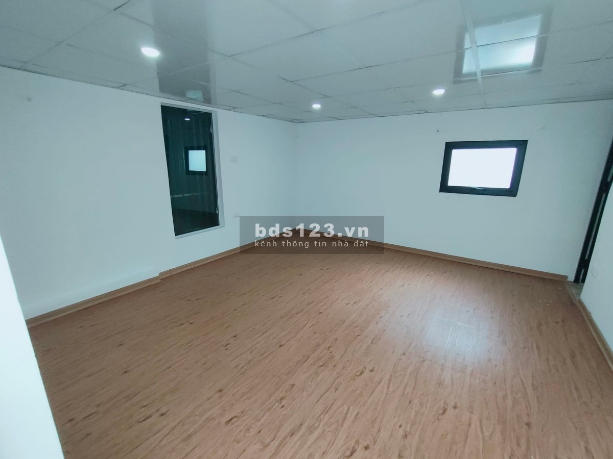 Nhà đẹp vào ở sướng vị trí trung tâm gần vô vàn tiện ích giá 3 tỷ, dt 37m, 3 pn, đủ công năng