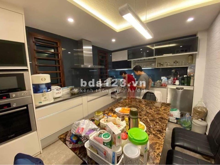 Bán siêu phẩm mặt Hồ Đắc Di quận Đống Đa cực sầm liên hệ 0869299983