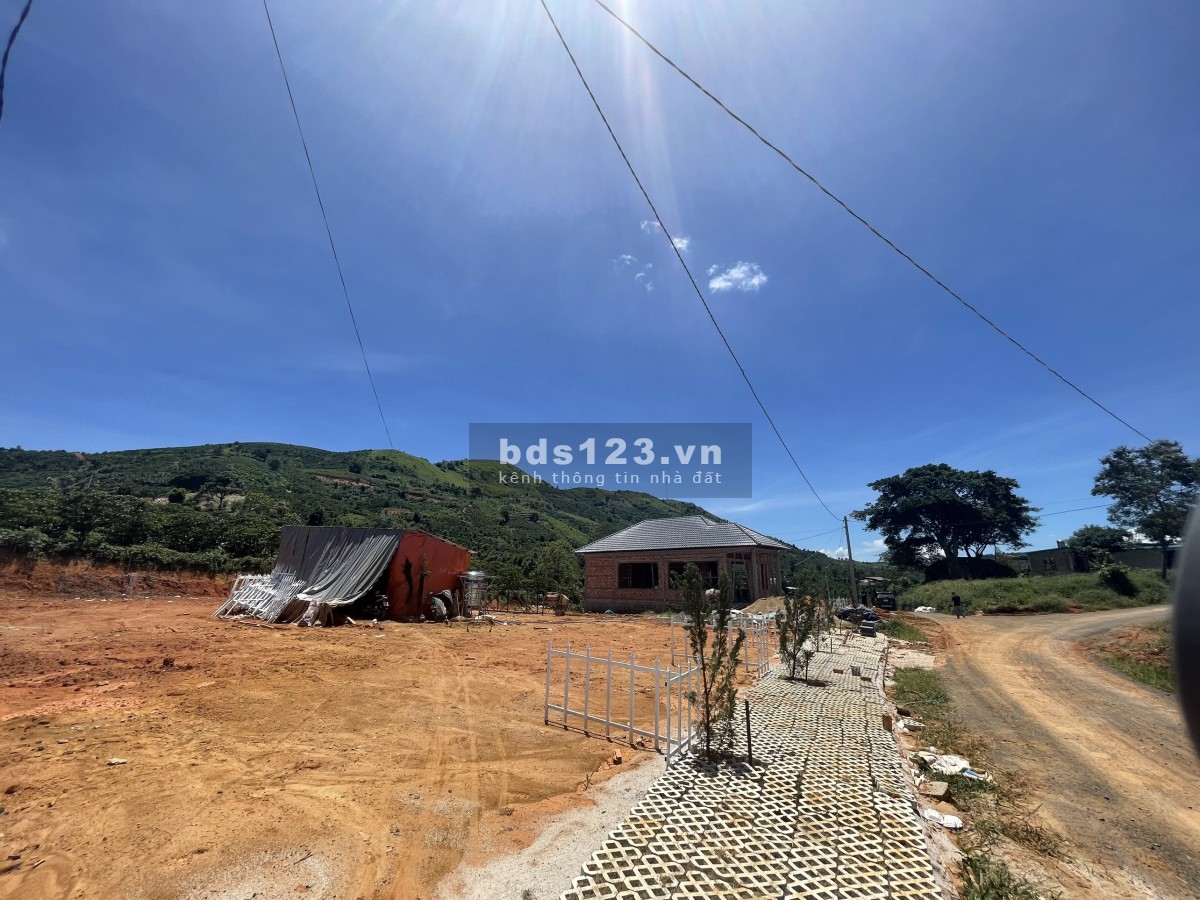 Bán lô đất ở LỘC ĐỨC HILLS có TC, MT đường nhựa, giá rẻ nhất khu vực, chỉ 5 triệu/m2. lh 0908567992