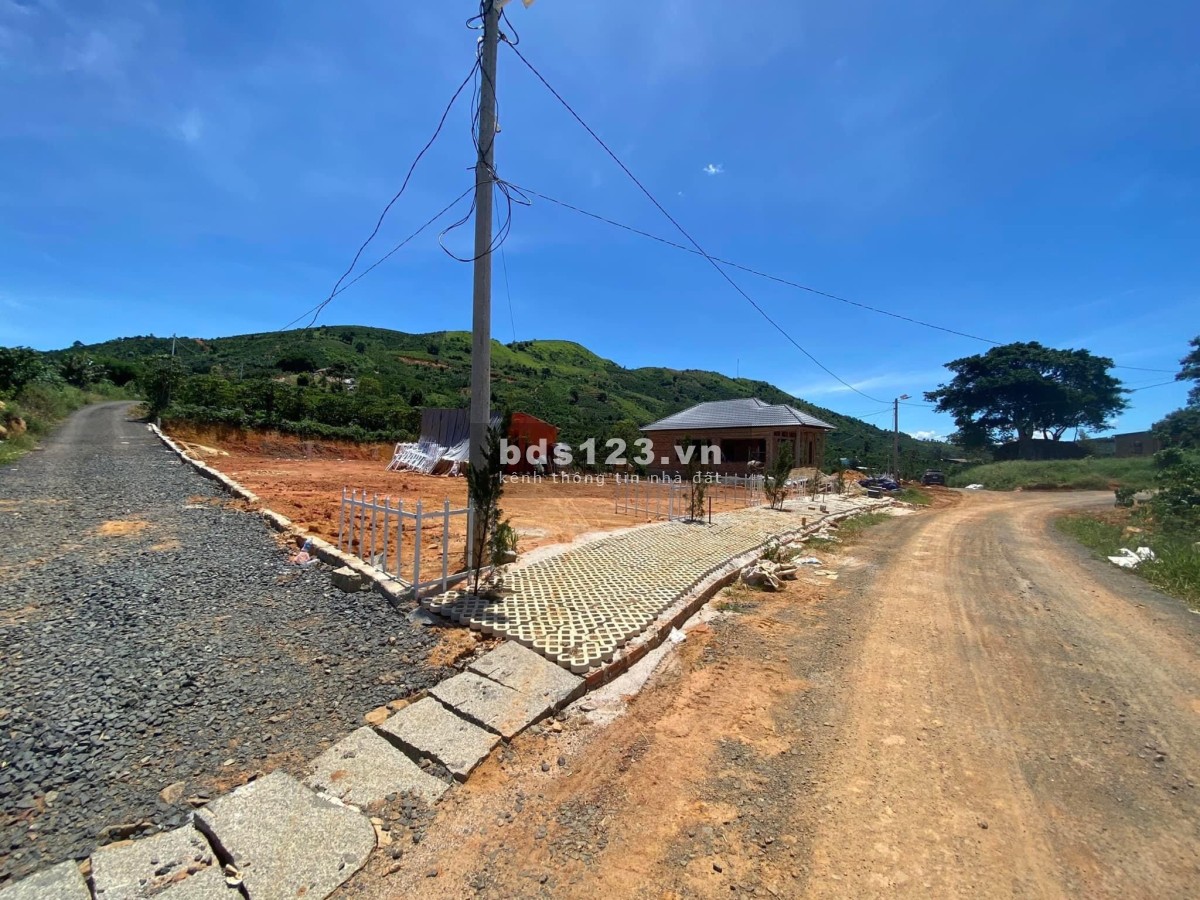Bán lô đất ở LỘC ĐỨC HILLS có TC, MT đường nhựa, giá rẻ nhất khu vực, chỉ 5 triệu/m2. lh 0908567992