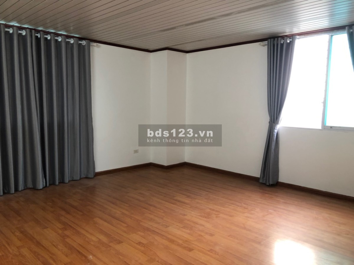 Bán gấp căn chung cư Bình Vượng giá thương lượng chính chủ, bàn giao có nội thất