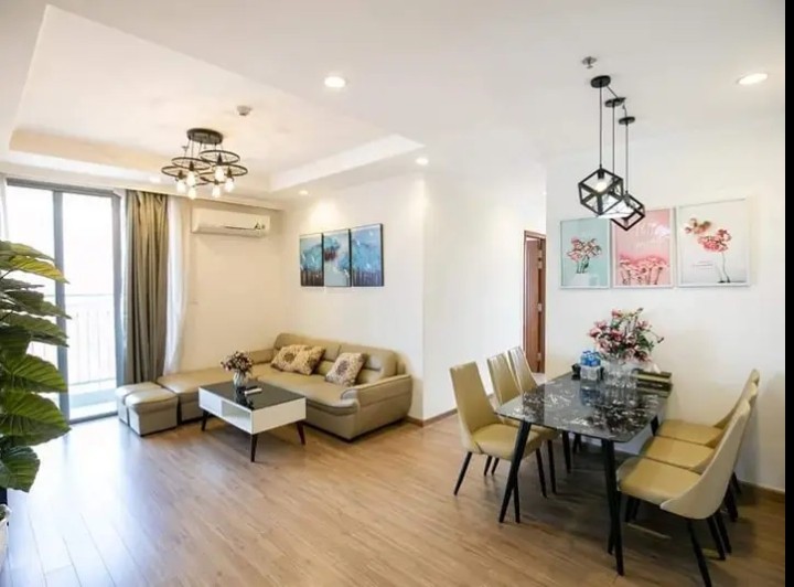Bán nhà Võng Thị dtsd 53m2, 5 tầng đúc giá chỉ 4.4 tỷ, Quận Tây Hồ, lh 0865005215