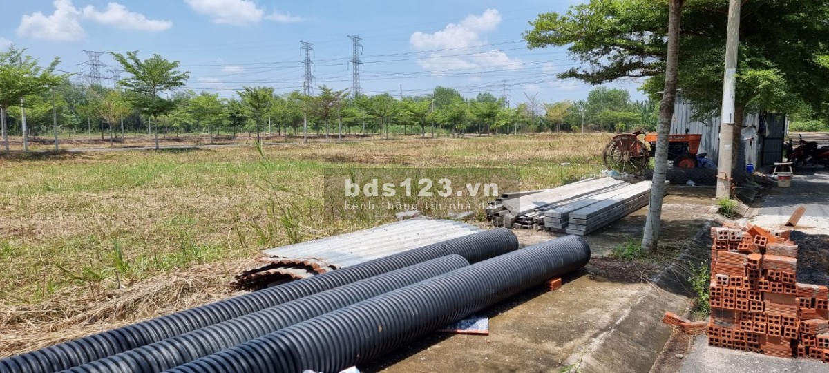 Đất Nền Làng Đại Học có sổ, 69 triệu/m2 dtsd 98m2 cửa Hướng TB liên hệ 0936122125