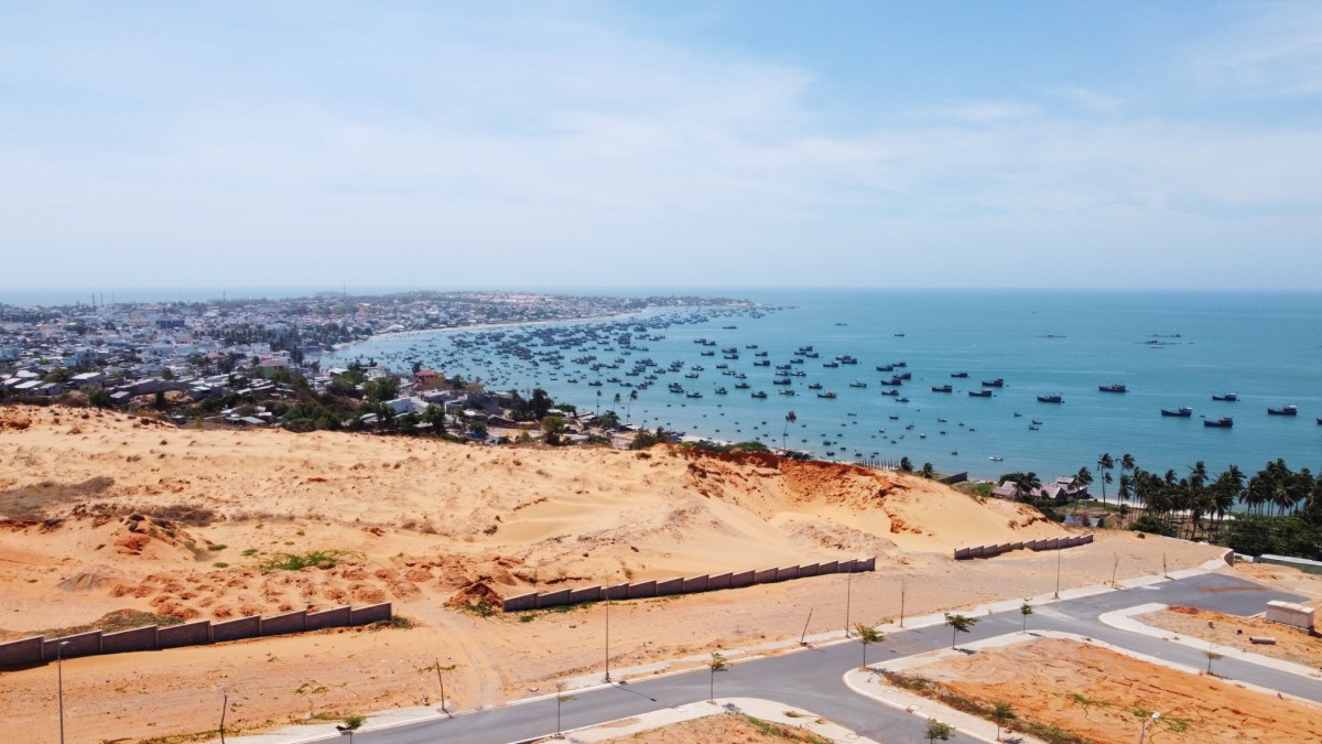 Lô F hoa hậu giá siêu hơi đất nền hướng biển gần công viên dự án Goldsand Hill Mũi Né