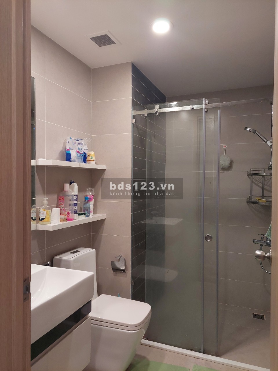 Cho thuê căn hộ cao cấp 1 pn Nguyễn Hữu Thọ giá 12 triệu/tháng, thương lượng