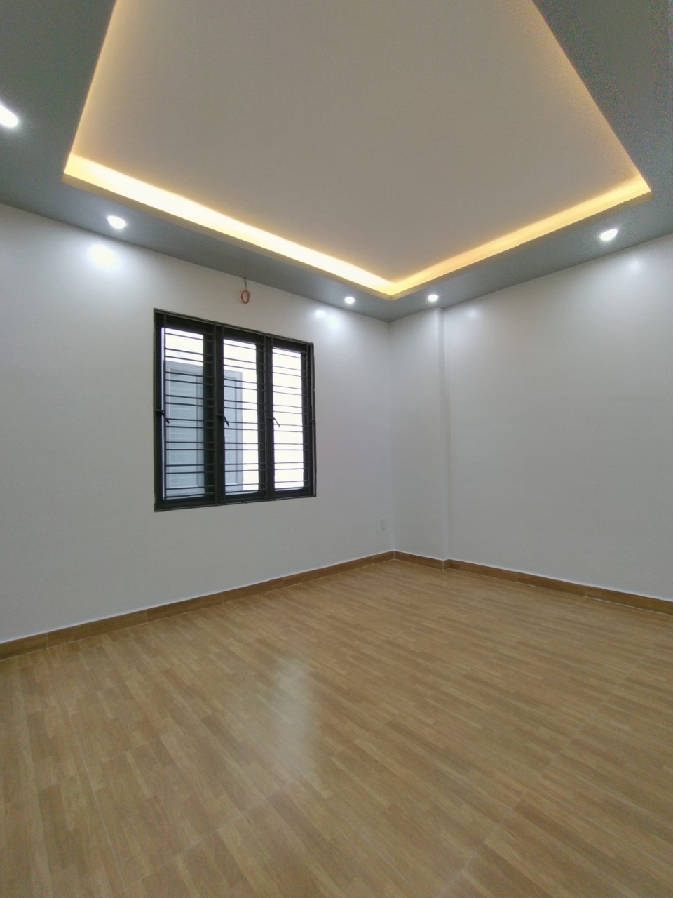 CHÍNH CHỦ sang nhượng khu nhà Dân Trí Cao Nam Phong cách BigC chỉ 7 phút đi xe, gần chợ, sân bay