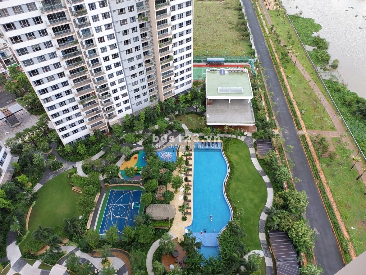 Chủ nhà gửi bán căn hộ 2 phòng ngủ Palm Heights nhà thô giá bán 4.4 tỷ, bao hết + 5% ra sổ hồng