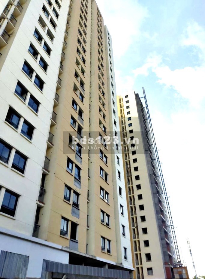 Cần bán căn hộ c/c D'Gold Vĩnh Lộc A 50m2 tầng 20 liên hệ 0931482817