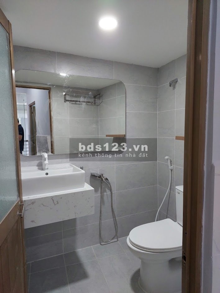 Cho thuê nhà 93/6 Bùi Minh Trực Quận 8 3 phòng ngủ liên hệ 0843407839