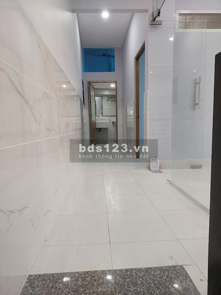 Cho thuê nhà 93/6 Bùi Minh Trực Quận 8 3 phòng ngủ liên hệ 0843407839