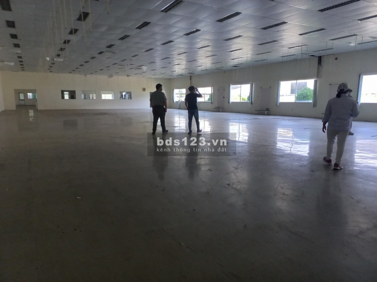 Bán xưởng trong khu công nghiệp Mỹ Phước - Bình Dương liên hệ 0981455750