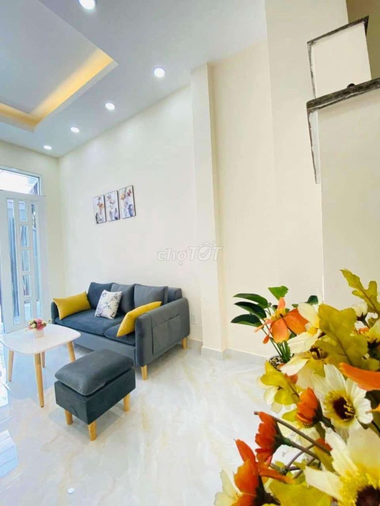 Bán nhà rộng 52m2, hẻm xe hơi 4 tầng 6 phòng ngủ, Phan Văn Trị, giá nhỉnh 7 tỷ