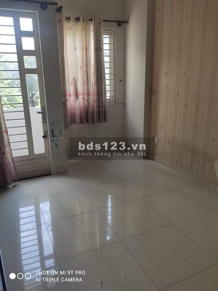 Bán nhà hẻm xe hơi trung tâm Bàu Cát 4 tầng đúc, đang cho thuê giá 12 triệu/tháng, khu dân cư