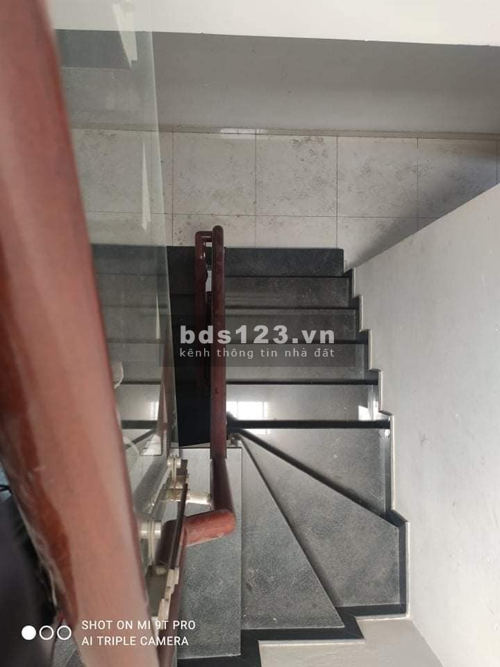 Bán nhà hẻm xe hơi trung tâm Bàu Cát 4 tầng đúc, đang cho thuê giá 12 triệu/tháng, khu dân cư