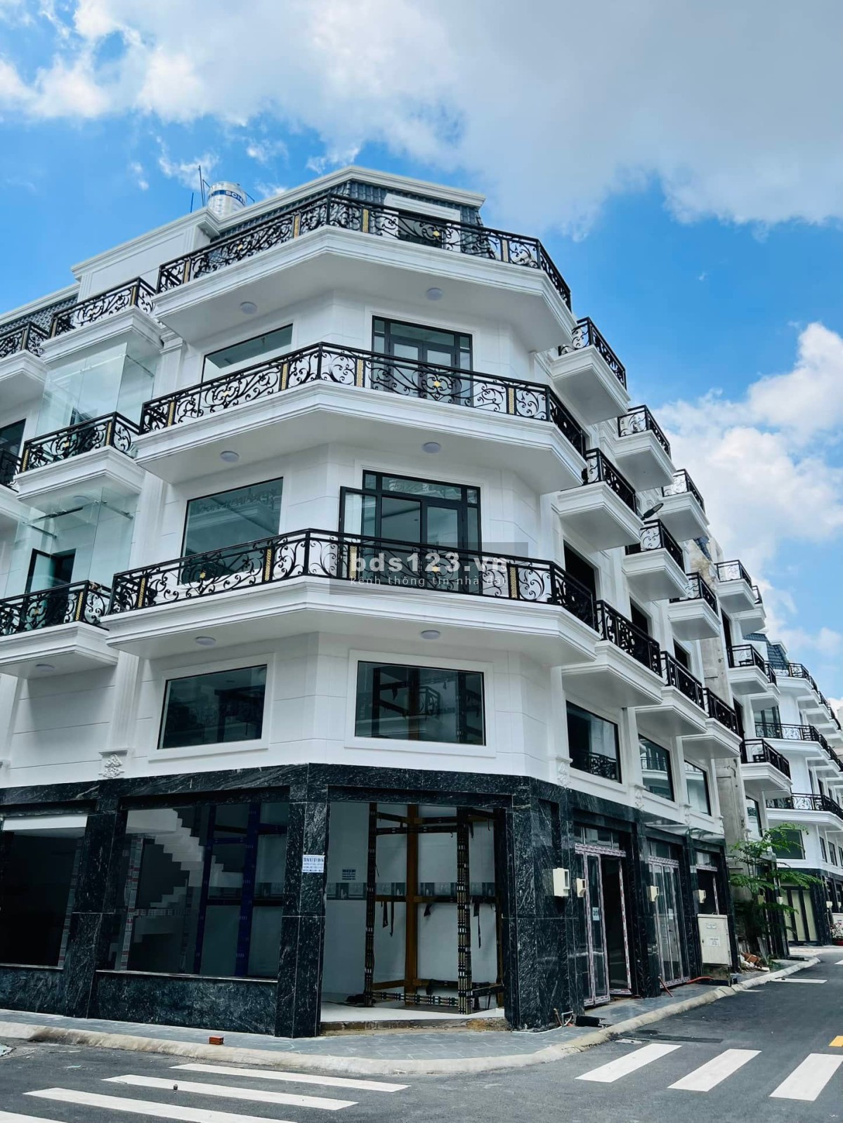 Bán nhà dự án hẻm xe hơi Thạnh Xuân 38, Thạnh Xuân, Quận 12, 4 tầng, giá từ 4,85 tỷ đến 5,3 tỷ