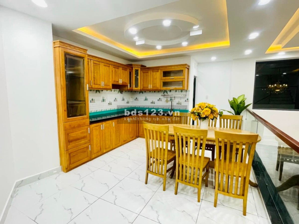 Bán nhà nguyên căn 3 Tầng 4 x 12 hẻm xe hơi giá nhỉnh 6 tỷ sổ sẵn, lh 0908378406