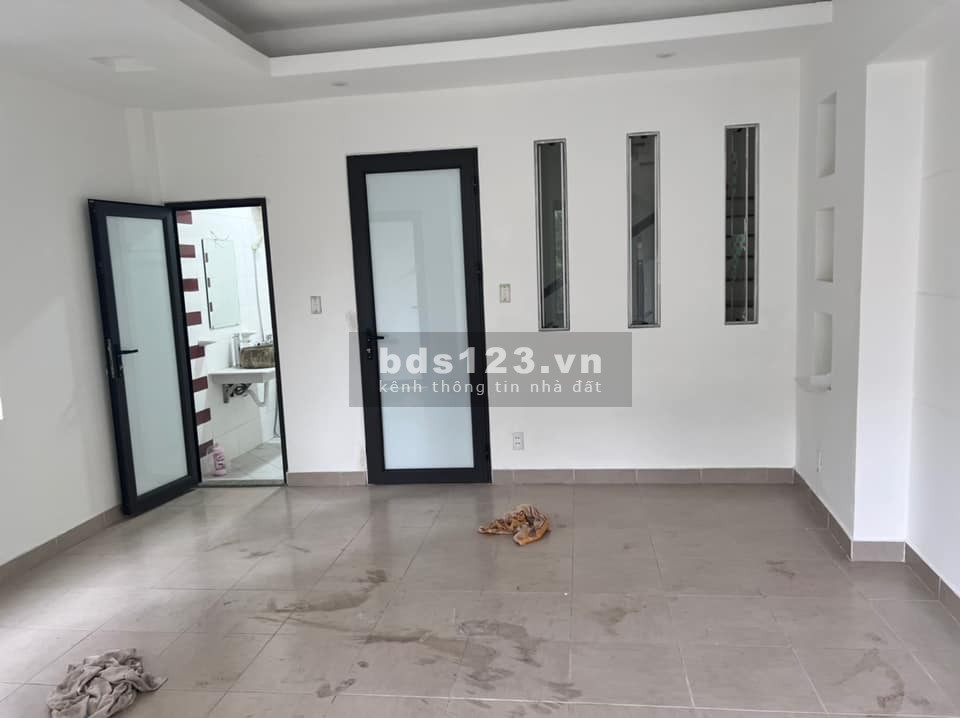 CC bán nhanh 96m2 Đào Nguyên , Trâu Quỳ, Gia Lâm, Hà Nội . Có sẵn nhà 3 tầng mới