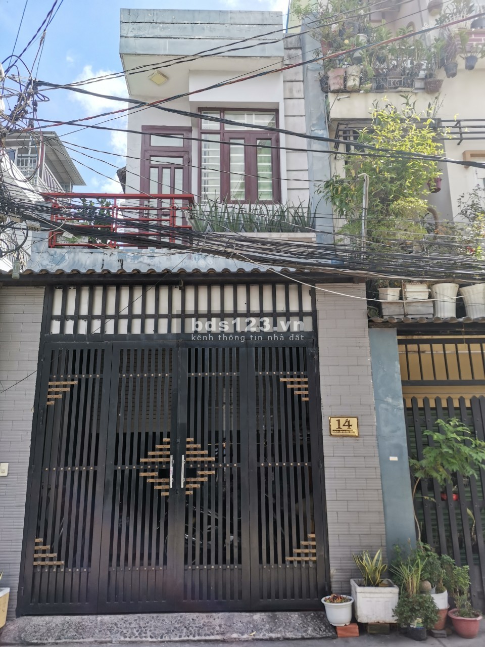 Bán nhà mặt tiền, sổ hồng riêng Bình Hưng Hoà A giá bán thương lượng