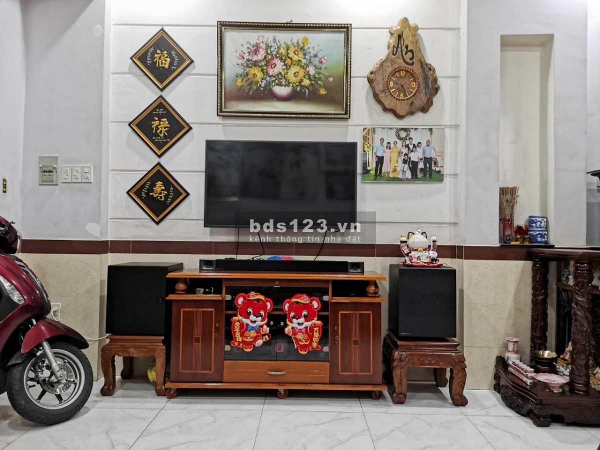 Bán nhà mặt tiền, sổ hồng riêng Bình Hưng Hoà A giá bán thương lượng
