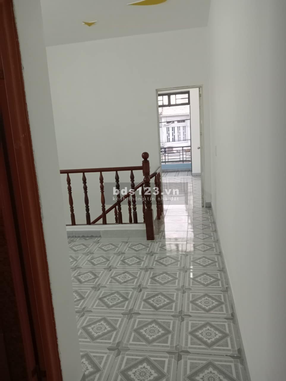 Cần bán nhà đường Nguyễn Thị Minh Khai, Tân Đông Hiệp, Dĩ An, 60m2 giá chỉ hơn 3tỷ.