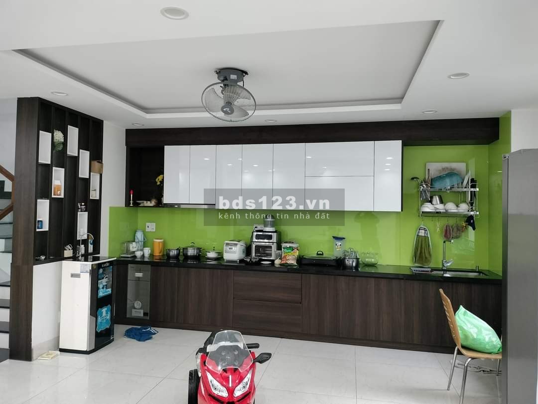 Bán nhà nguyên căn 4 tầng đúc kiên cố kiệt Nguyễn Hải Châu, giá tốt đầu tư