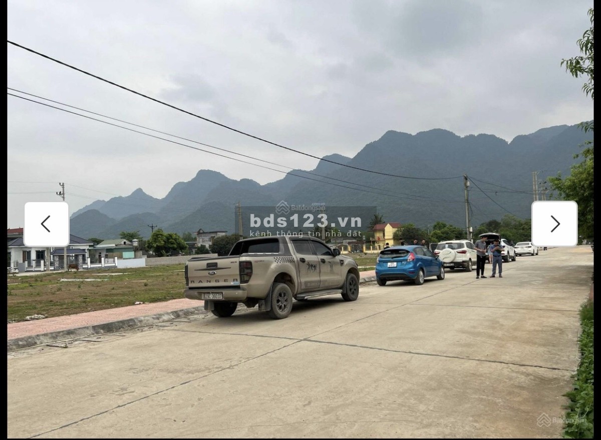 Chính chủ cần bán lô Biệt thự 3 mặt tiền tại trại Ong khu phố Thắng Lợi Yên Thủy Hòa Bình