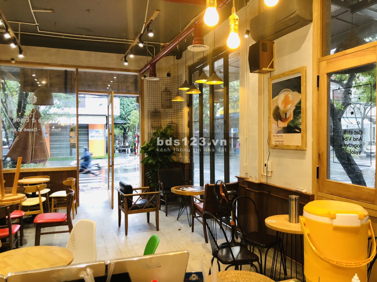 Cho thuê mặt bằng 02 mặt tiền gần ĐH Đông Á, Kiến Trúc quận Hải Châu.