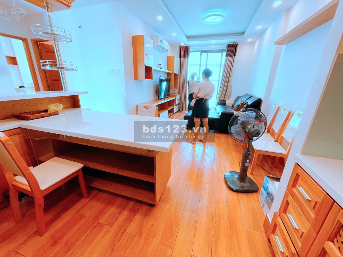 Bán căn hộ Kingston, Q.Phú Nhuận, 80m2, 2PN, view công viên, giá 5.3 tỷ, LH: 0941797916