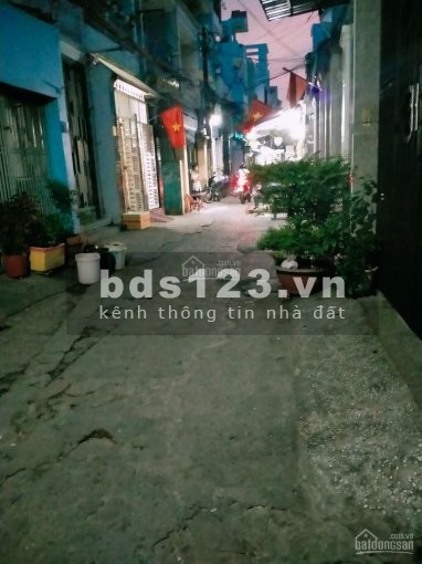BÁN GẤP NHÀ CẤP 4 Ở QUẬN 8 CẦN TIỀN LÀM ĂN