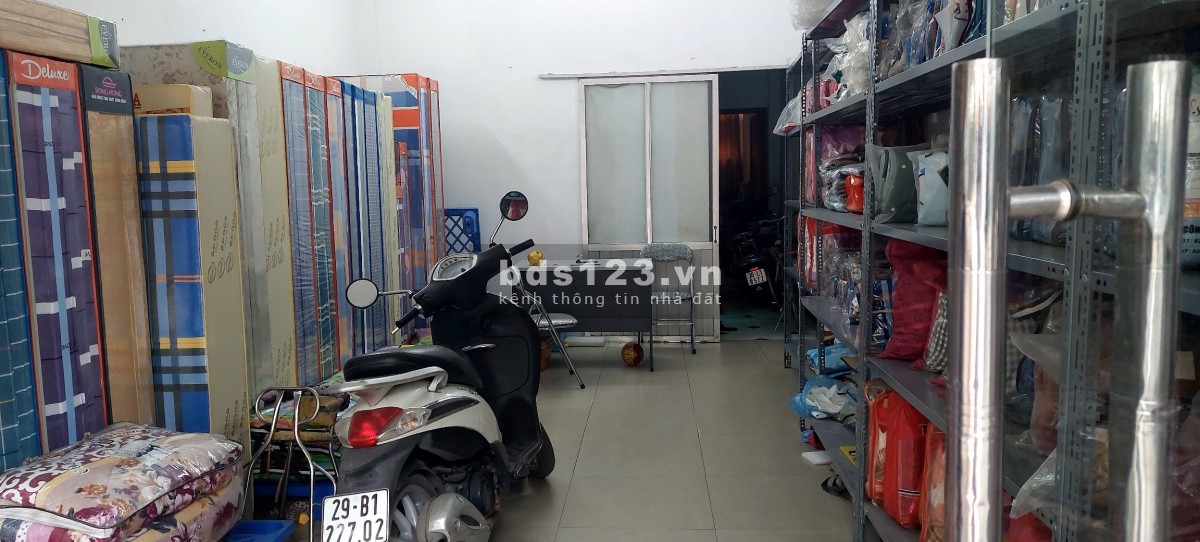 Bán gấp nhà mặt đường Bưởi diện tích 125m2, giá chỉ từ 200 triệu/m2, pháp lý chuẩn