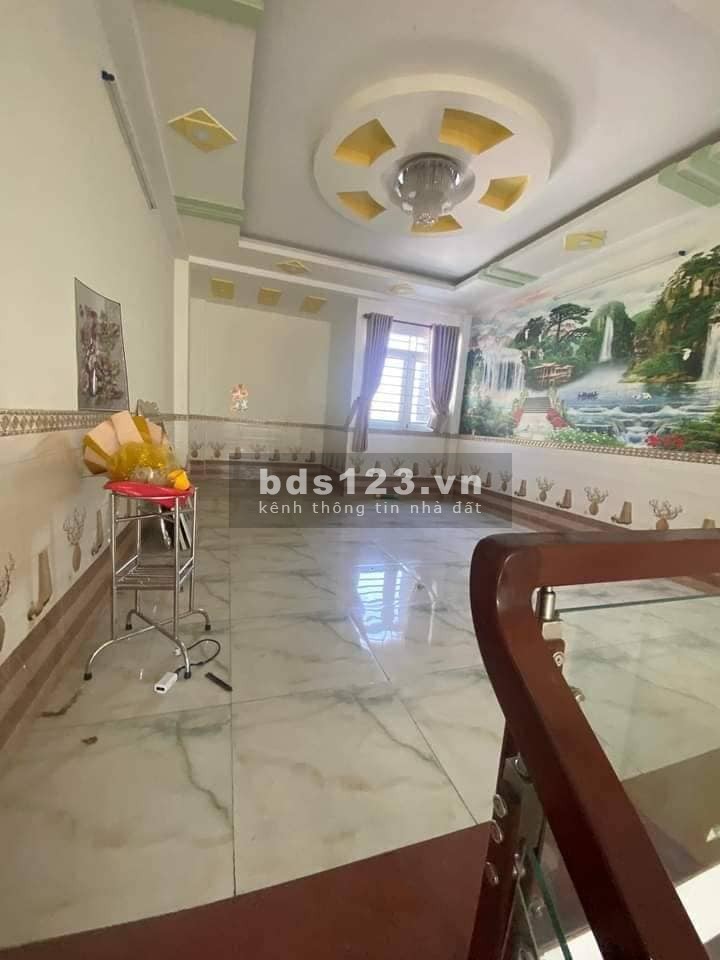 Nhà nguyên căn 3 tầng Nguyễn Ảnh Thủ, Hiệp Thành, Quận 12, gá siêu rẻ chỉ 5.1 tỷ