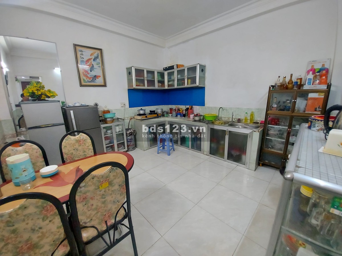 Gò Vấp phường 14 hẻm xe tải 5 tấn về quê dưỡng già bán nhanh 4 tầng giá bán 7.5 Tỷ