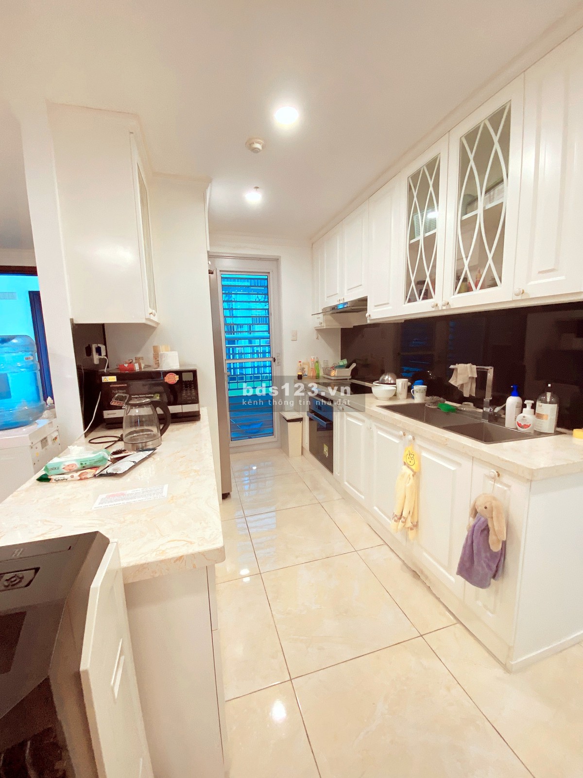 Cho thuê căn hộ The Prince Residence 94m2, căn góc 2PN, 2WC, full NT 25tr/th (giá thật) 0941797916