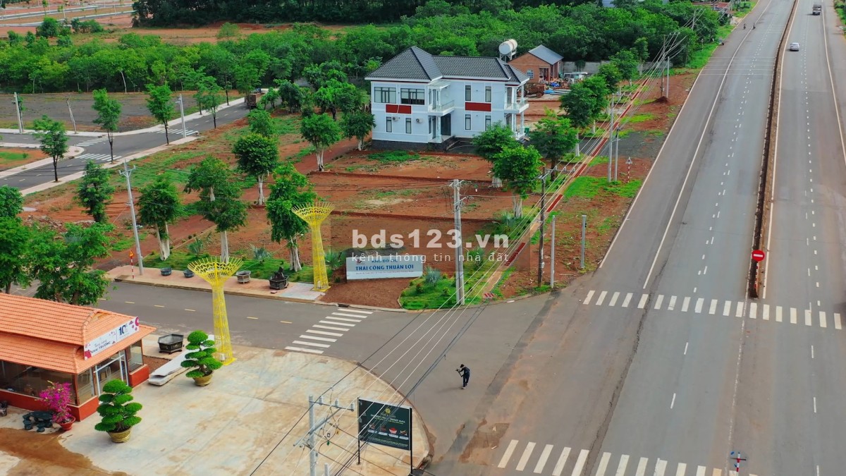 Bán đất nền full thổ cư, có sổ hồng riêng sẵn ngay mặt tiền đường DT741 Đồng Phú, Bình Phước