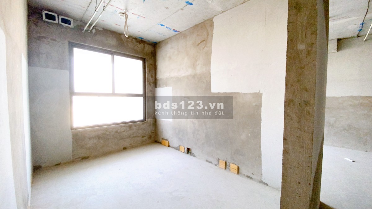 Liên hệ 0907758378 bán căn 2 phòng ngủ, nhà thô, bàn giao vào ở ngay