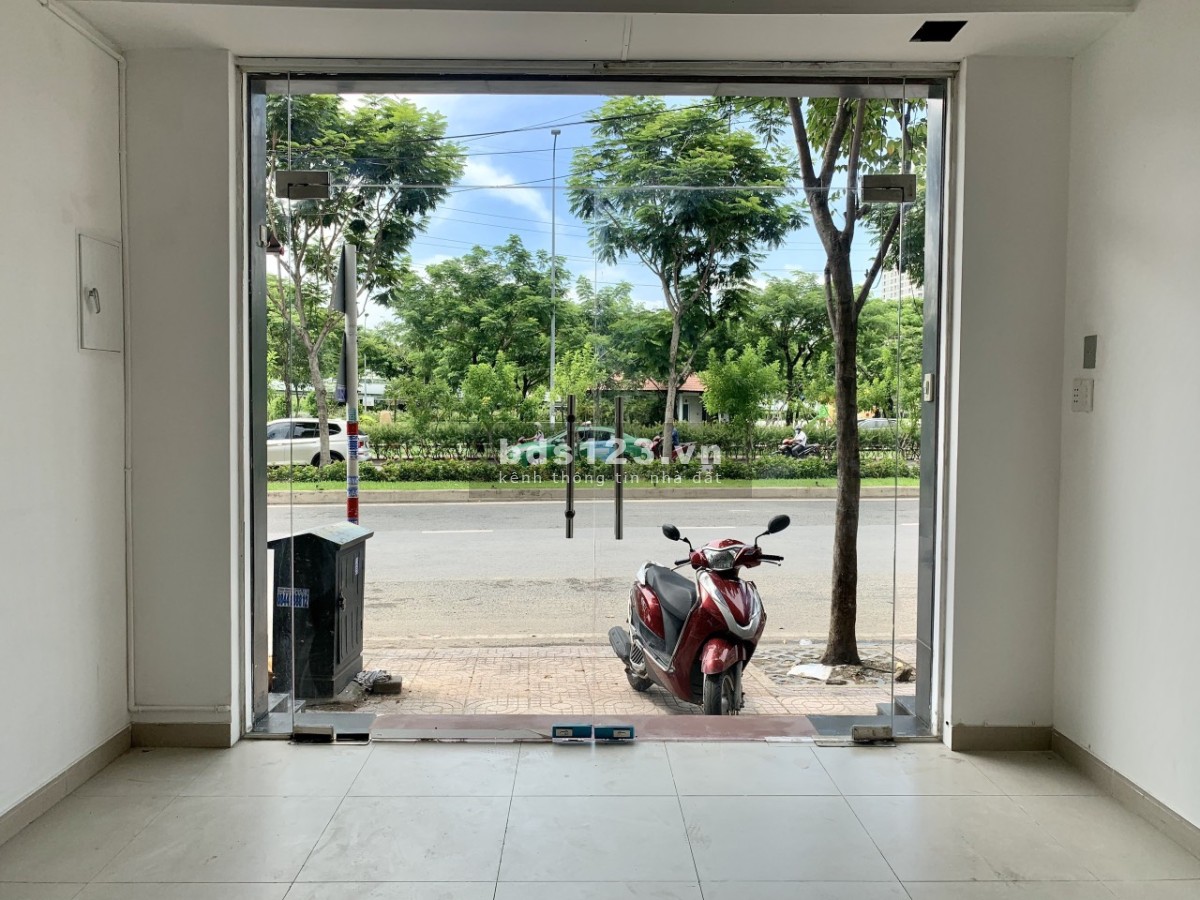 NHÀ MẶT TIỀN CHÍNH CHỦ CHO THUÊ, CÓ HOA HỒNG CHO MÔI GIỚI