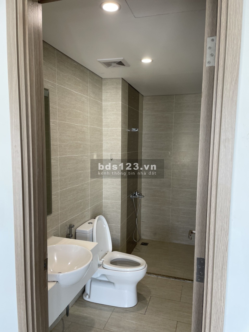 Cắt lỗ sâu căn hộ 2PN +1 và 2 VS tại Vinhomes Ocean Park, giá 1.84 tỷ tiện ích đầy đủ