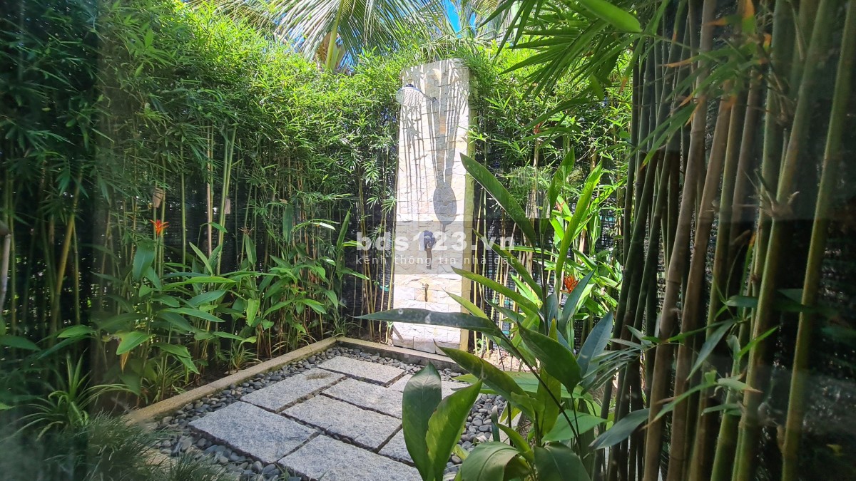 Duy Nhất 1 Căn Villa 2PN Melia, DT 560m2, Hướng Biển, View Hồ Sen, Giá Chỉ 19.3 tỷ, Nhận Nhà Ở Ngay