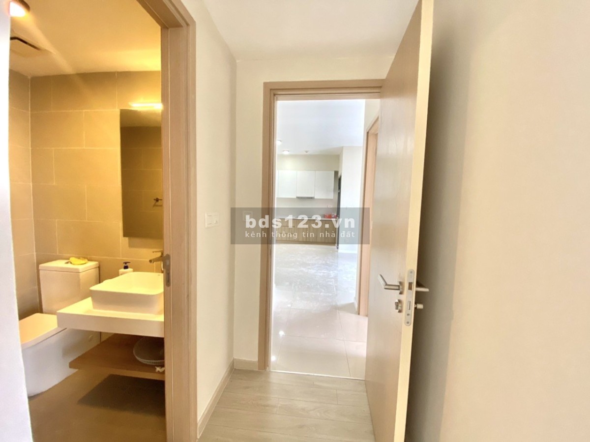 Căn 2PN Palm Heights cho thuê chỉ 13 triệu/tháng, nội thất cơ bản - LH 0971764078