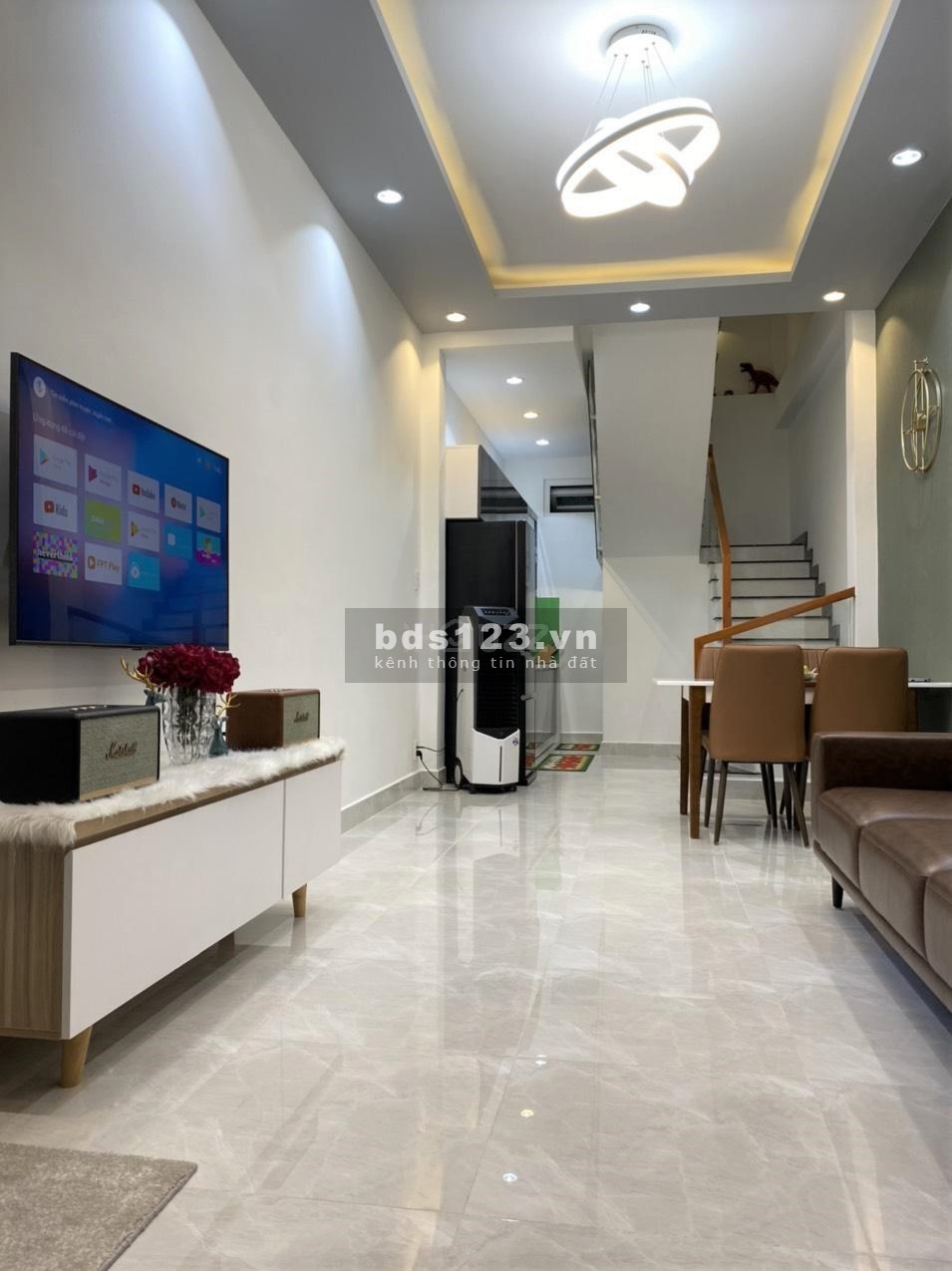 Bán nhà mới Lý Thái Tổ hẻm xe hơi vào ở ngay, tặng toàn bộ nội thất, giá 6.5 tỷ