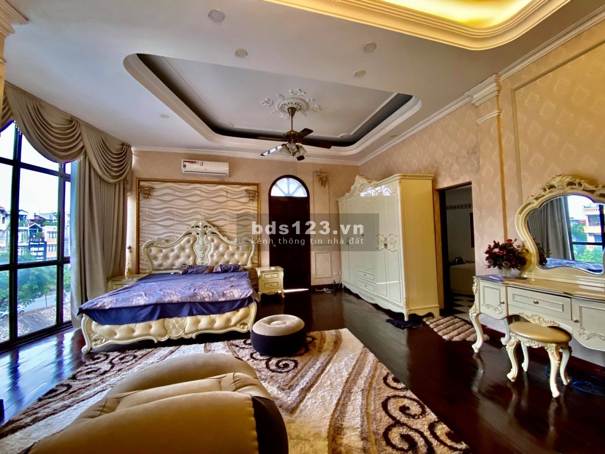 Nhà đẹp Lê Trọng Tấn Hà Đông mặt gần phố ngõ ô tô tránh nhau mặt tiền rộng kd thuận tiện