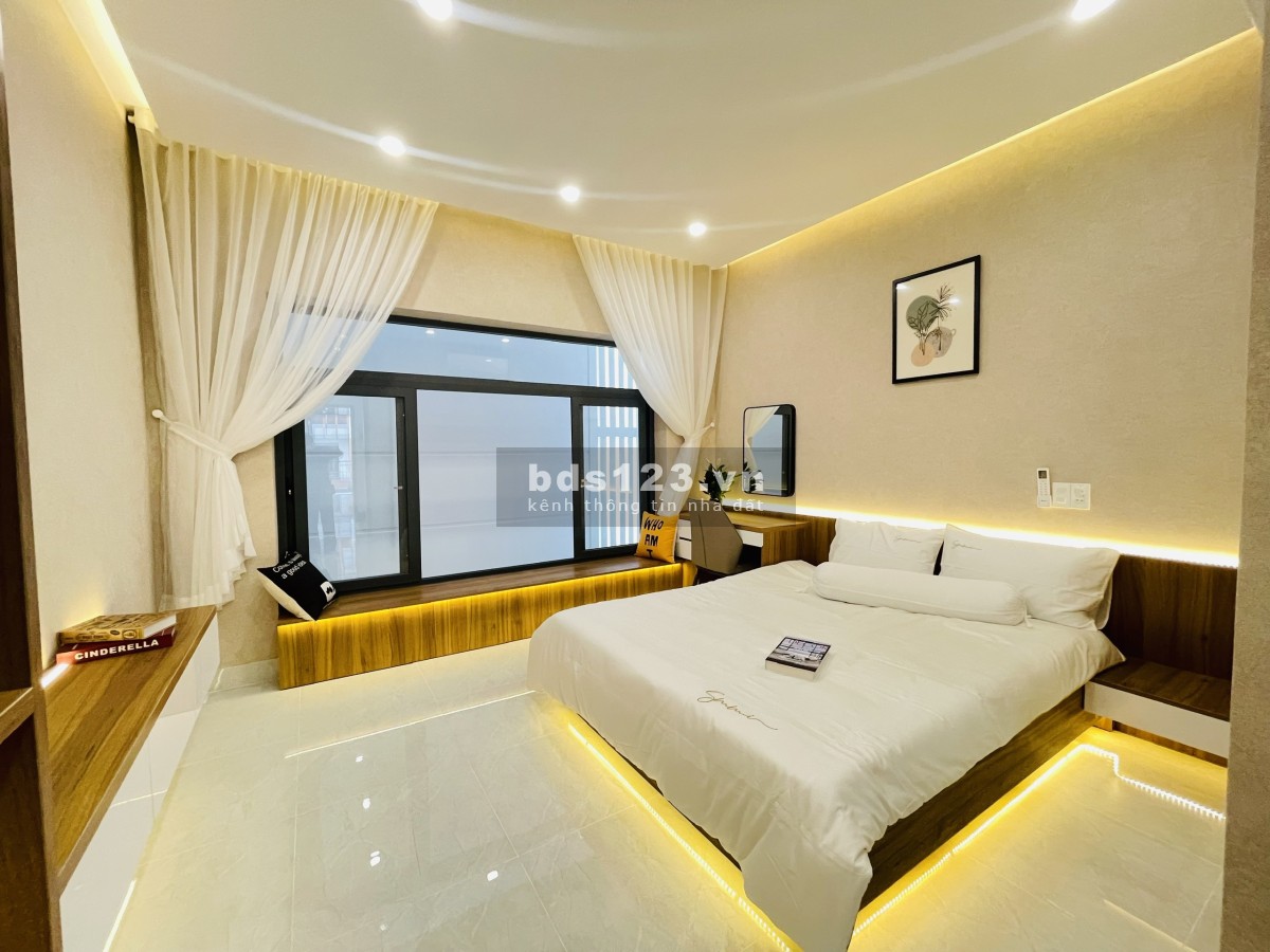 Bán nhà phố liền kề Phường 12, Quận Gò Vấp, Hồ Chí Minh khu dân cư đông đúc