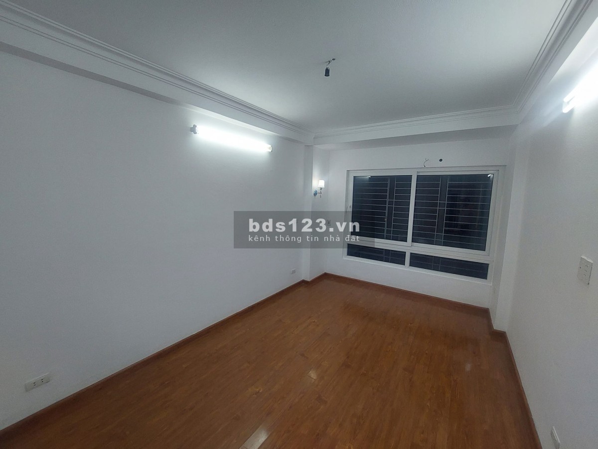 Bán nhà siêu đẹp Lý Sơn Long Biên, DTSD 75m² x 4 tầng giá tốt thích hợp đầu tư