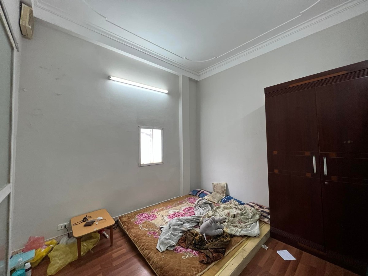 Bán nhà ngõ chợ Hồng Mai, ngõ ô tô 22m, giá bán chỉ nhỉnh 4 tỷ, pháp lý chuẩn